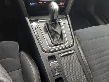 Volkswagen PASSAT 2.0 Tdi 150 CP DSG Highline