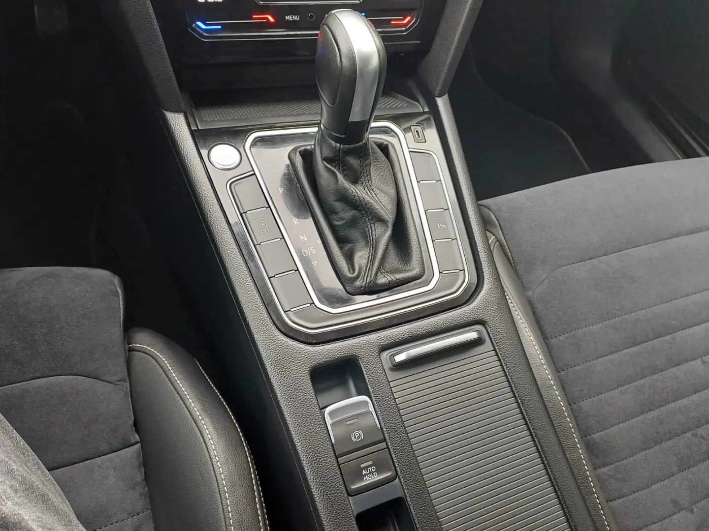 Volkswagen PASSAT 2.0 Tdi 150 CP DSG Highline