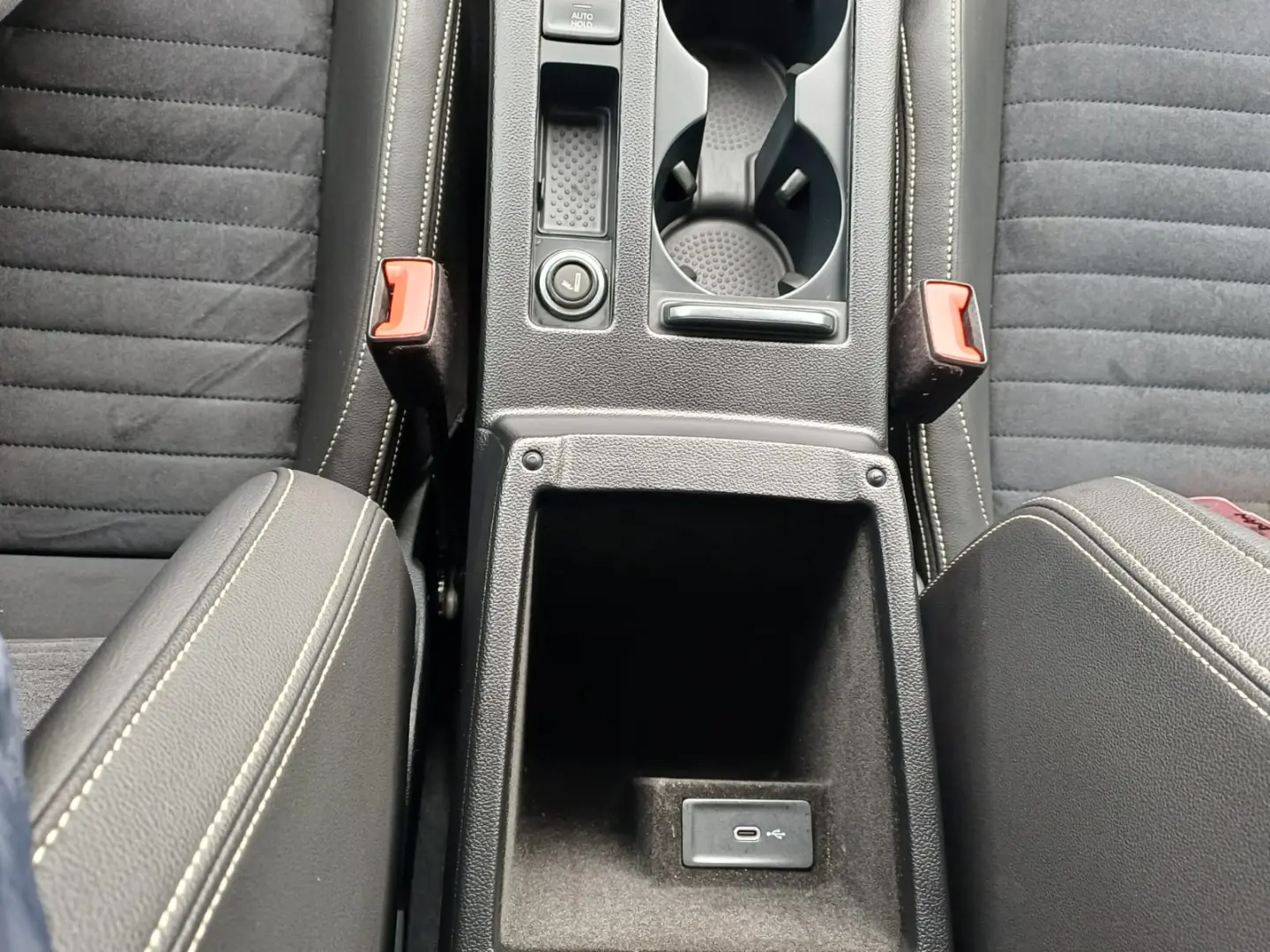 Volkswagen PASSAT 2.0 Tdi 150 CP DSG Highline