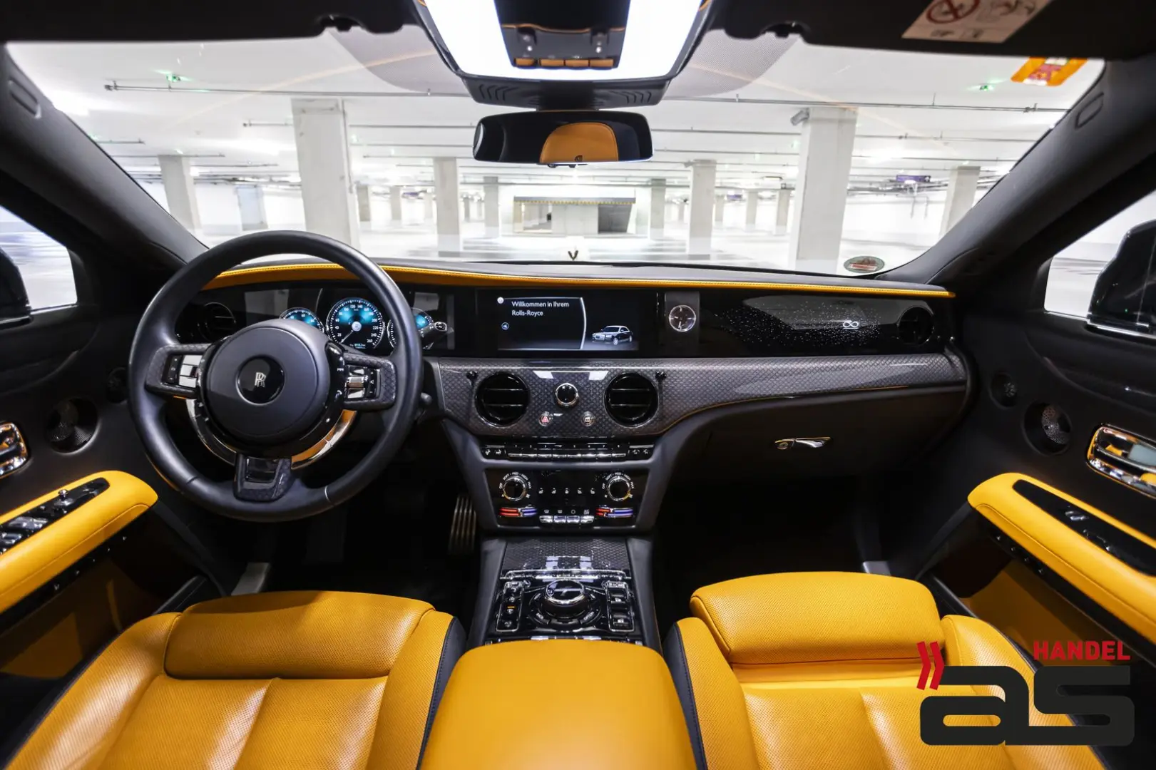 Ghost BlackBadge|StarRoof|Bespoke|TV|Table