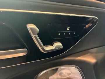 E 200 Avantgarde+Navi+AHK+Kamera+Memory+Ambiente