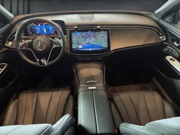 E 200 Avantgarde+Navi+AHK+Kamera+Memory+Ambiente