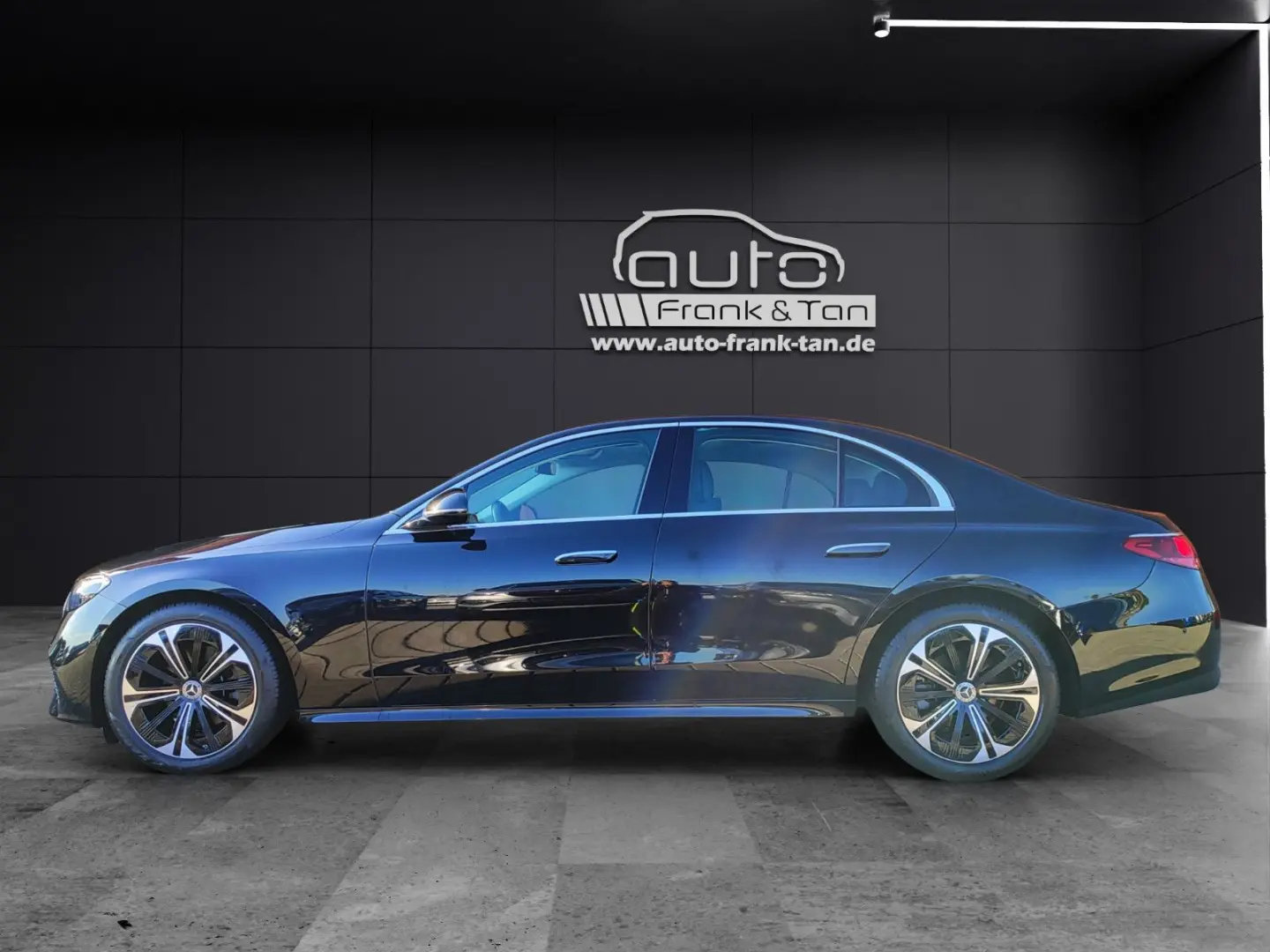 E 220 d Lim Avantgarde/Pano/Shz/Winterpaket/Navi