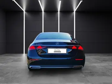 E 220 d Lim Avantgarde/Pano/Shz/Winterpaket/Navi