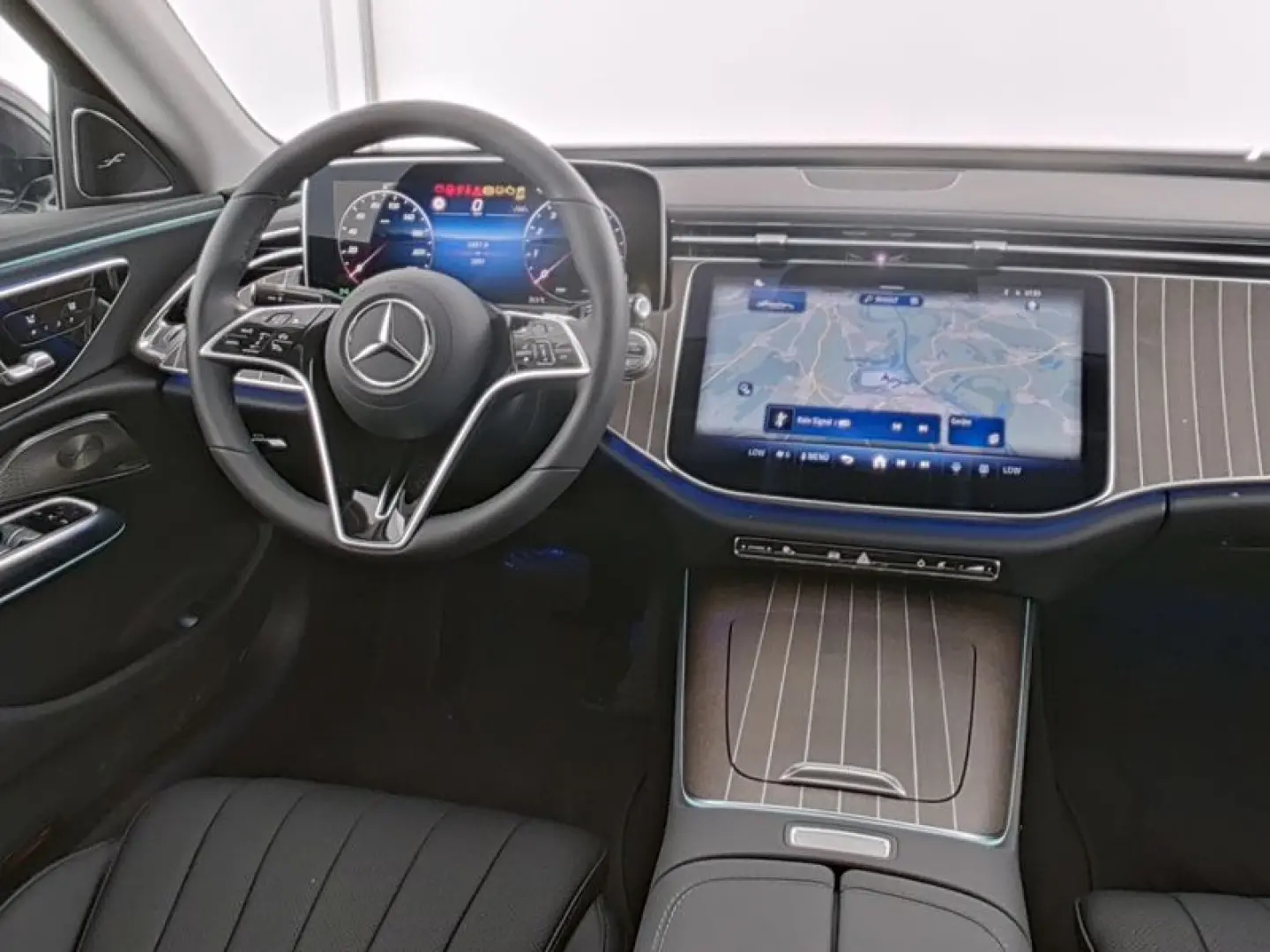 E 200 *Leder*Burmester*Distronic*360°*Sitzklima*