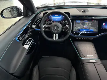 E 300 e AMG Night Pano Kamera Display-High KEYLE
