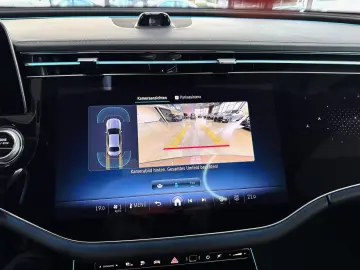E 300 e AMG Night Pano Kamera Display-High KEYLE