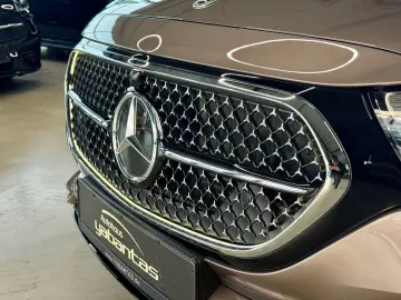 E 300 e AMG Night Pano Kamera Display-High KEYLE
