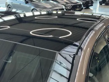 E 300 e AMG Night Pano Kamera Display-High KEYLE
