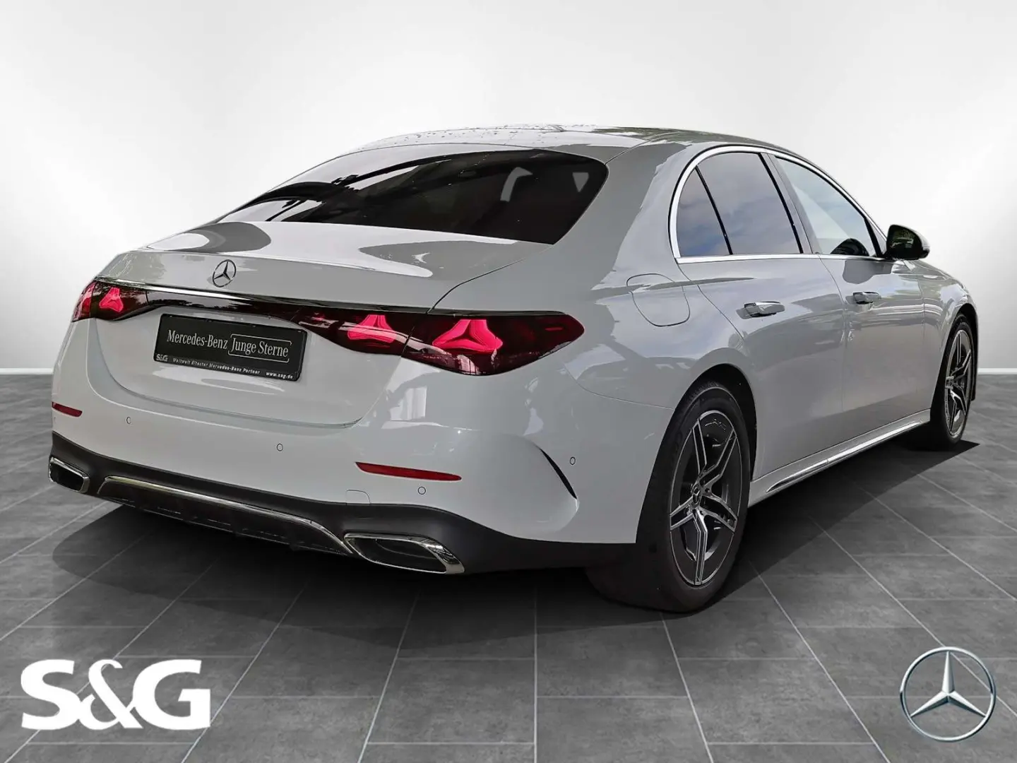 E 200 AMG DISTRONIC+TOTWINKEL+MEMORY+360°+19