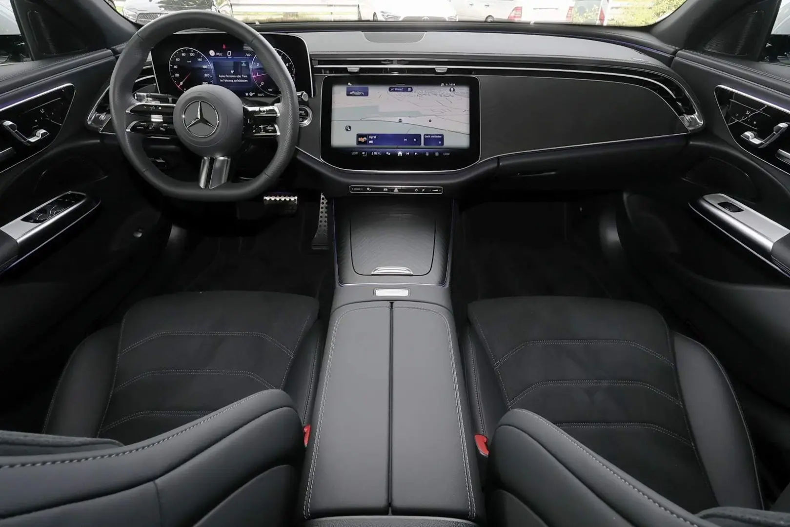 E 200 AMG DISTRONIC+TOTWINKEL+MEMORY+360°+19