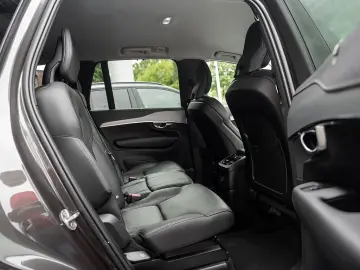 XC90 T8 AWD Plus Bright