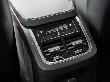 XC90 T8 AWD Plus Bright
