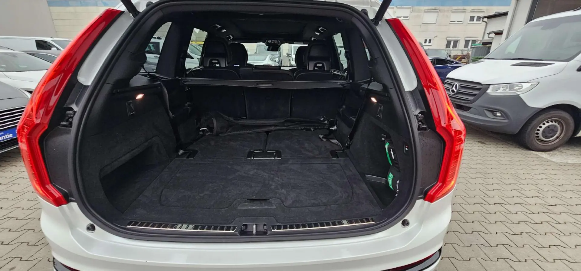 XC90 Plus Dark AWD 7 Sitzer