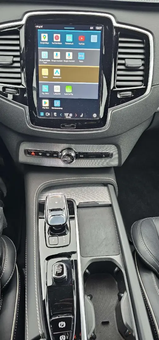 XC90 Plus Dark AWD 7 Sitzer