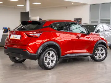 Nissan Juke 1.0 DIG-T DCT 