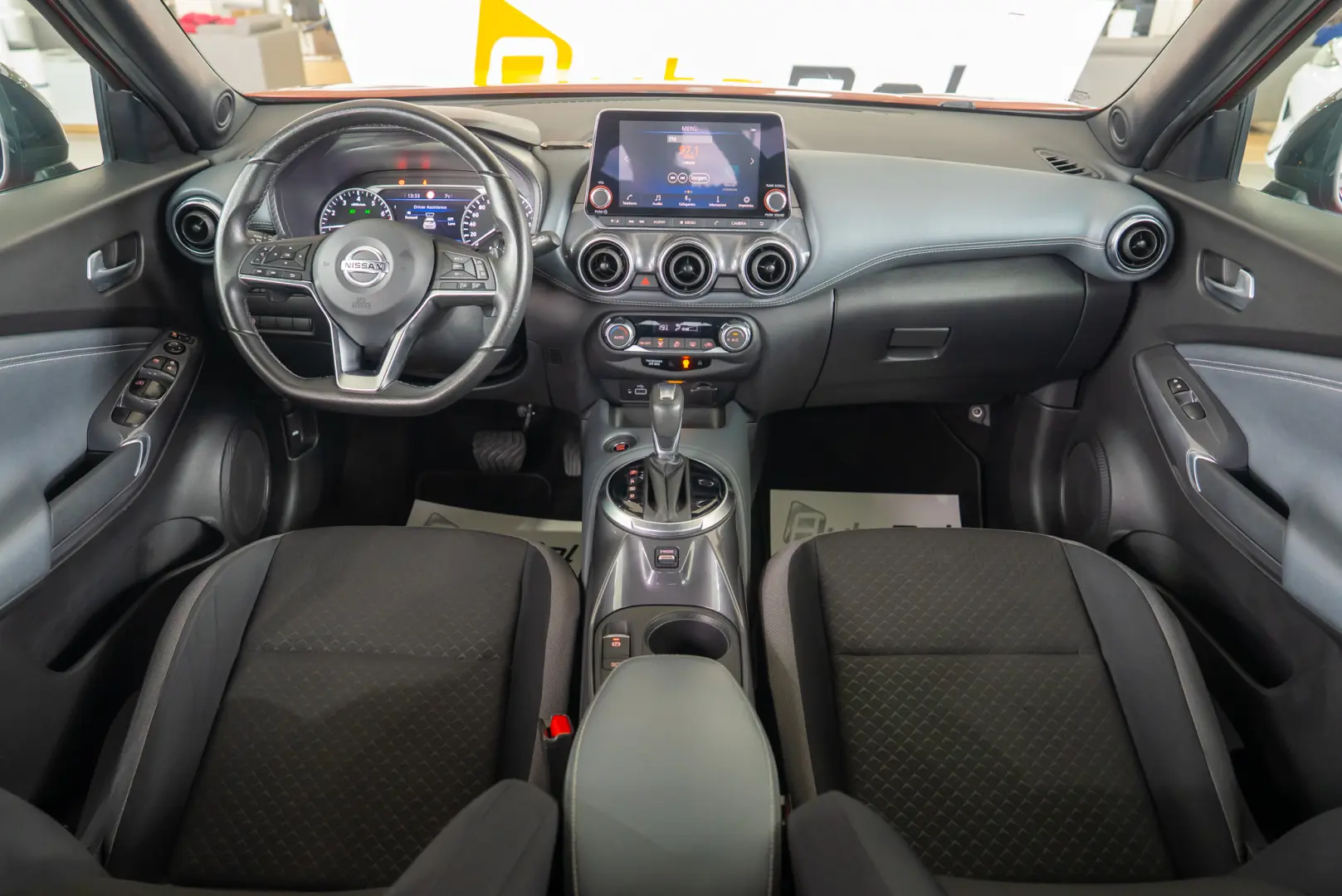 Nissan Juke 1.0 DIG-T DCT  N-Connecta