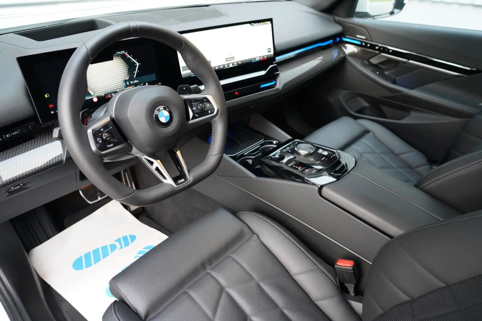 520d M Sport PANO HUD 360 MEMO H&K KOMFORT