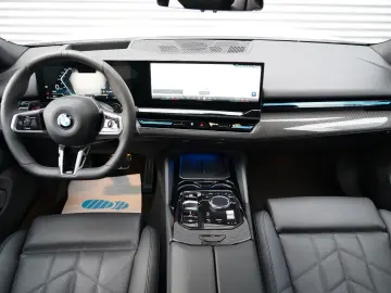 520d M Sport PANO HUD 360 MEMO H&K KOMFORT