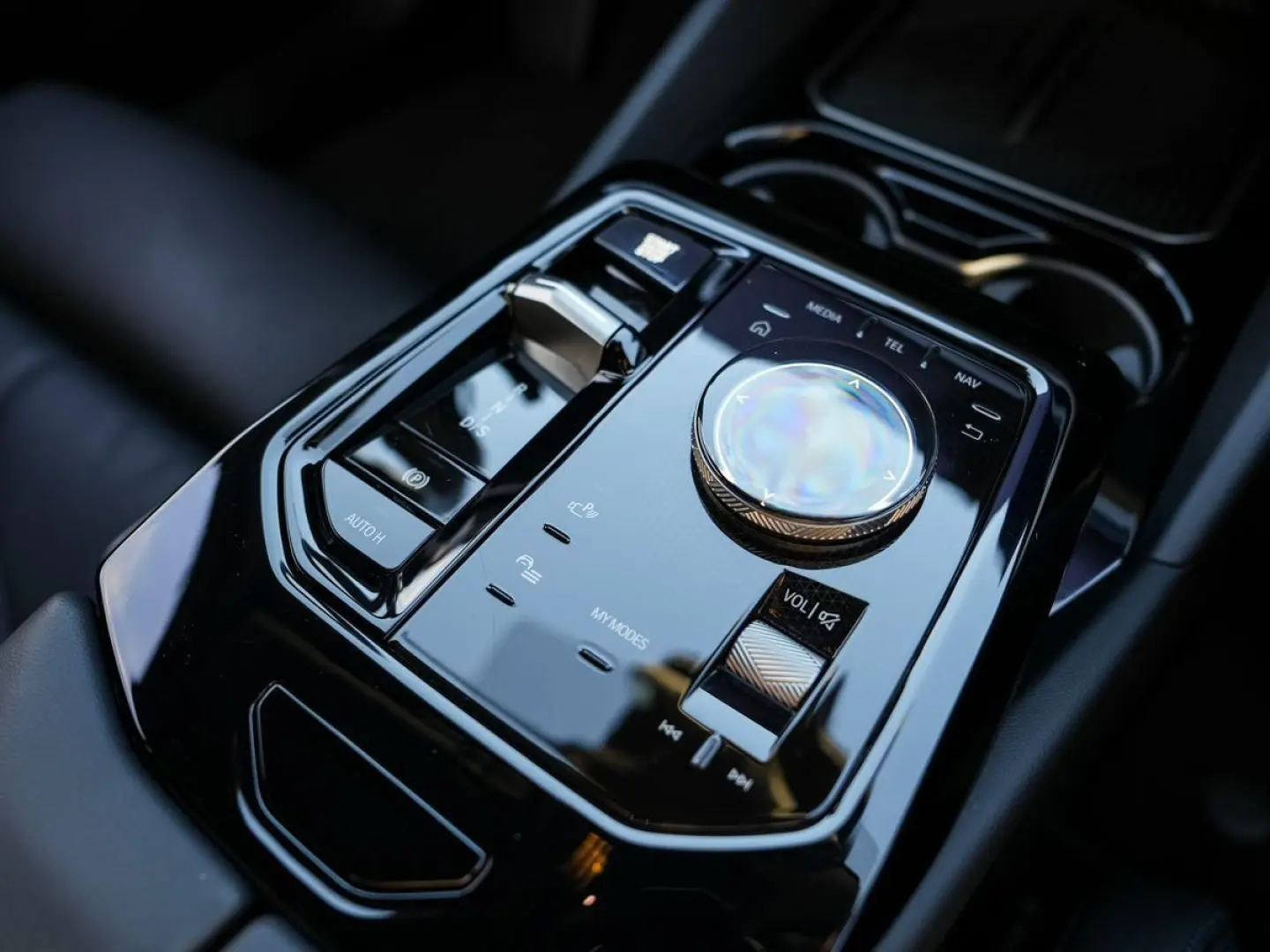520d Limousine M Sport ACC AHK PanoDach HuD K360
