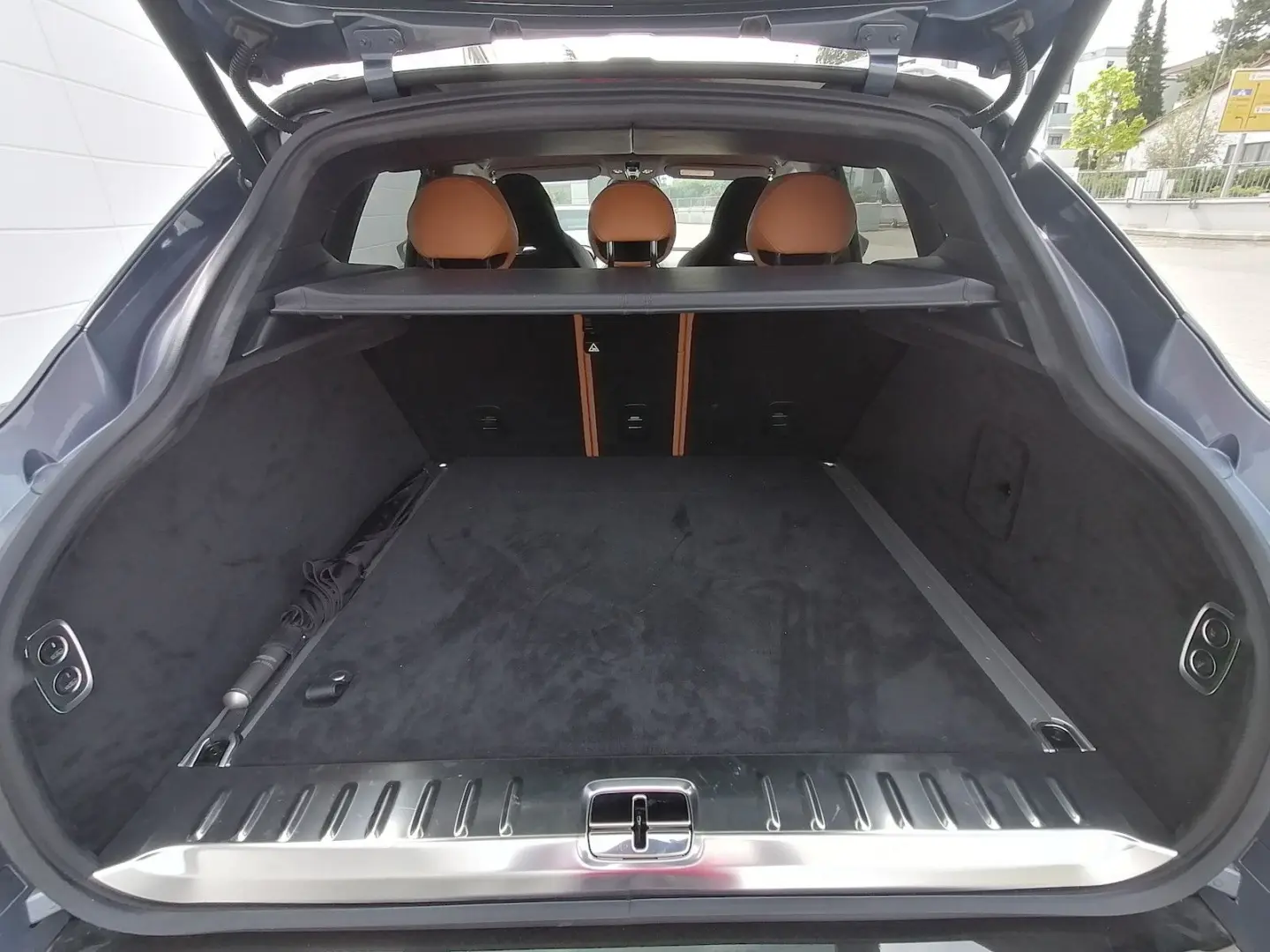 DBX -6 800 KM-