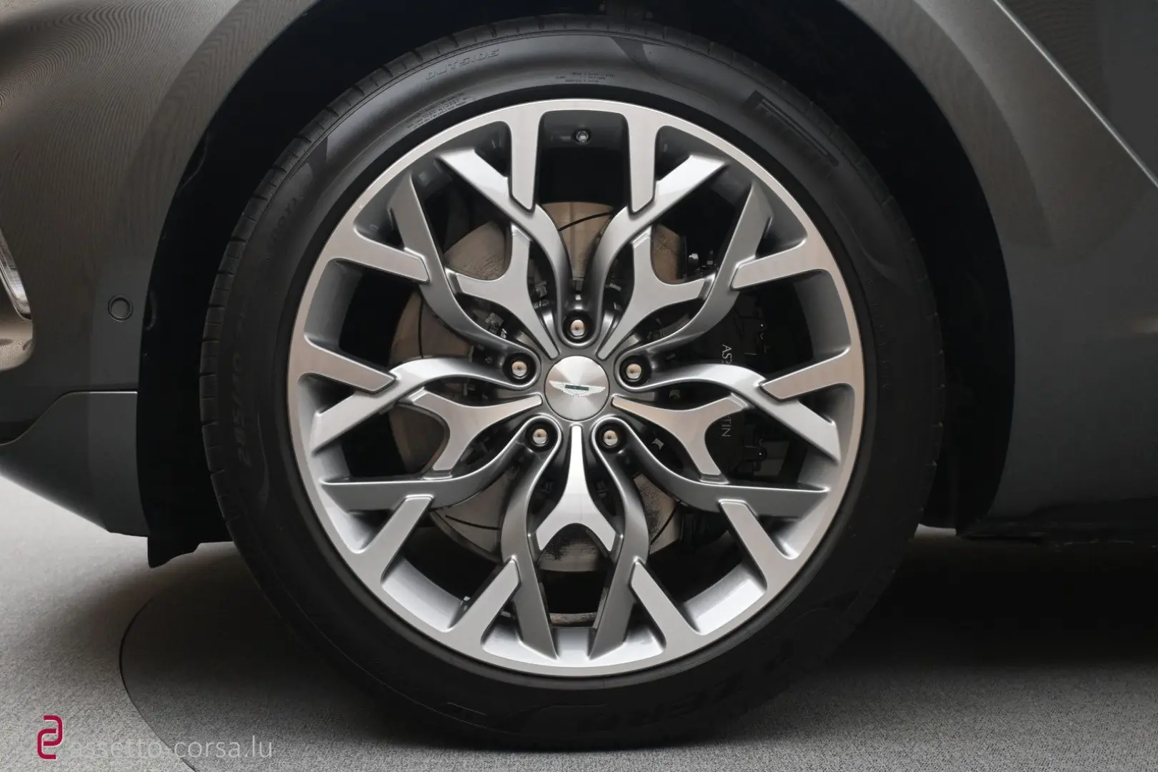 DBX*Magnetic Silver*Mwst.*1319km