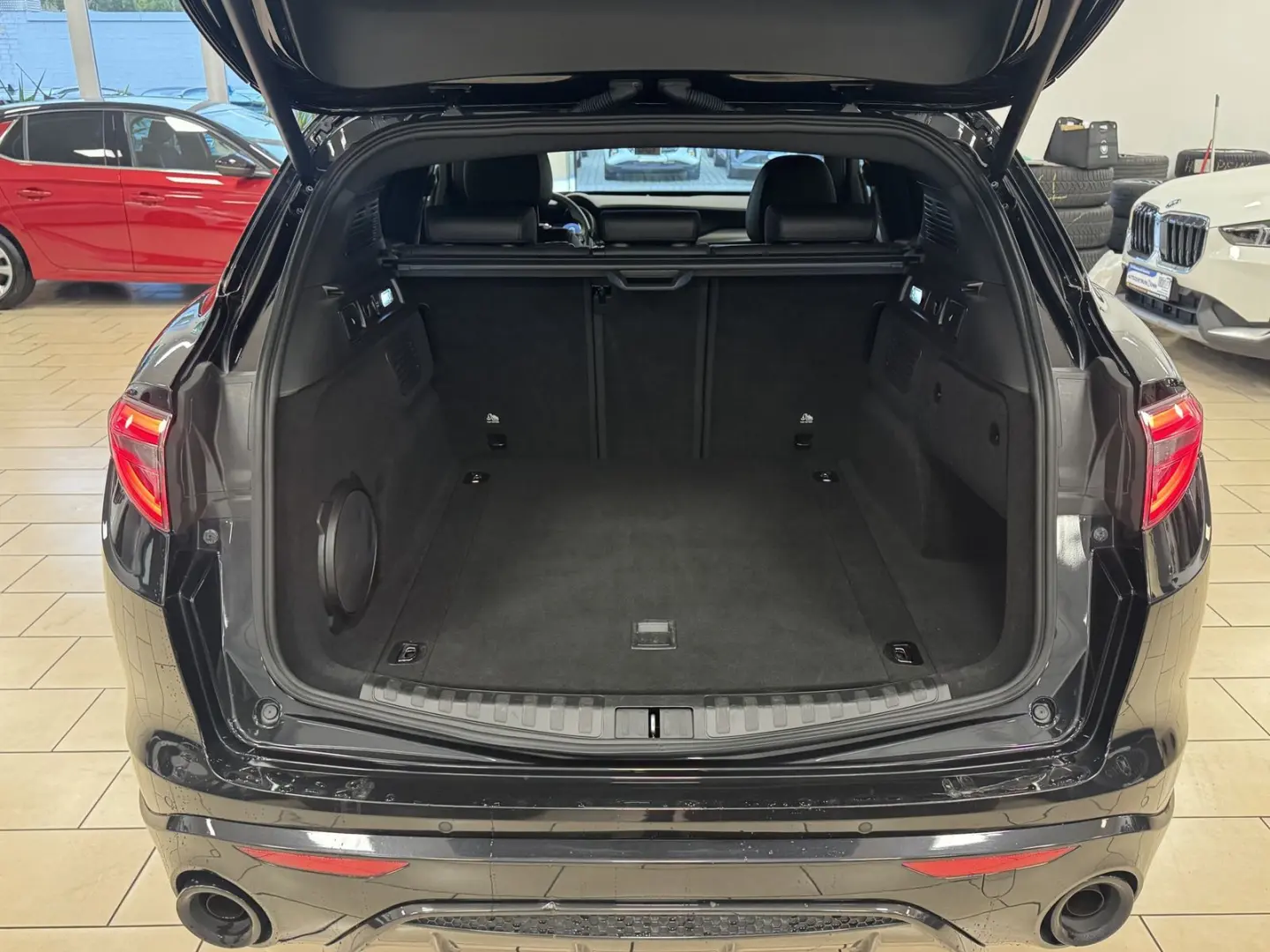 Stelvio Veloce*Q4*Sport*Harman/Kardon*Leder*ACC