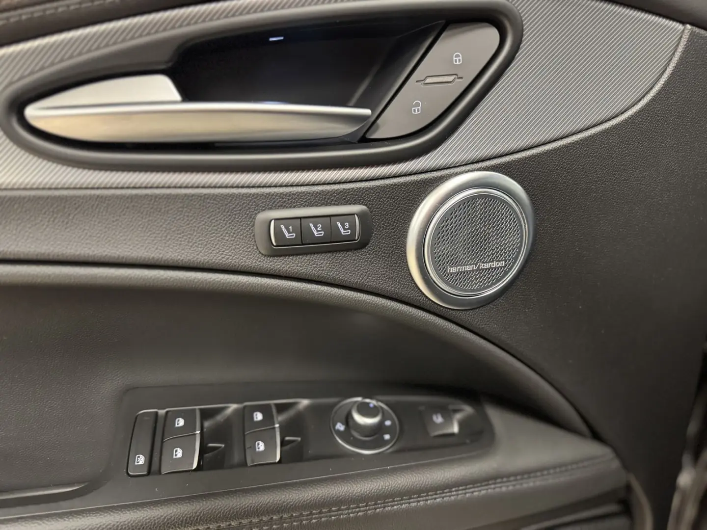 Stelvio Veloce*Q4*Sport*Harman/Kardon*Leder*ACC
