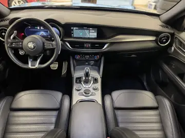 Stelvio Veloce*Q4*Sport*Harman/Kardon*Leder*ACC