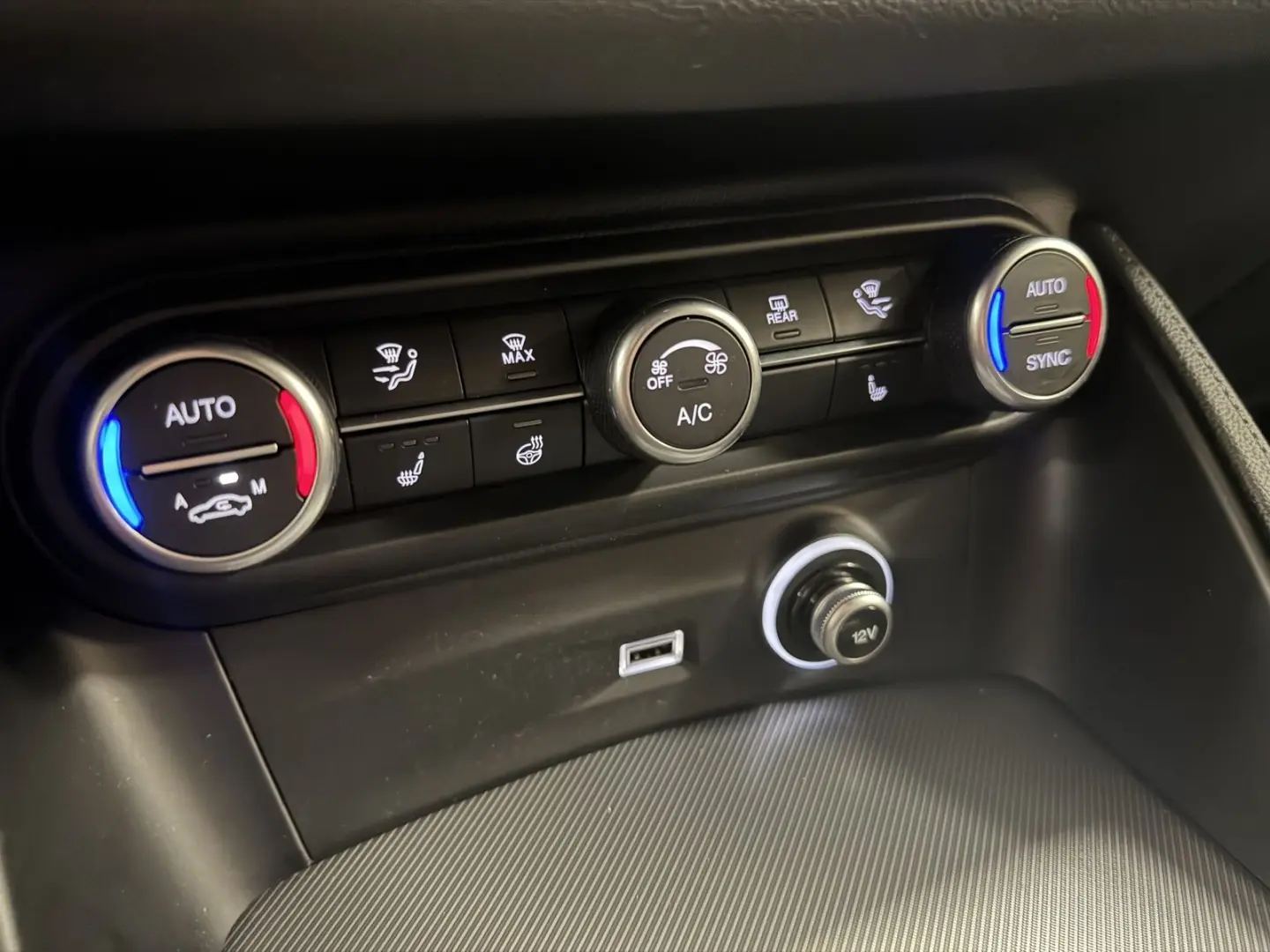 Stelvio Veloce*Q4*Sport*Harman/Kardon*Leder*ACC