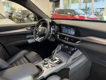 Stelvio Veloce*Q4*Sport*Harman/Kardon*Leder*ACC