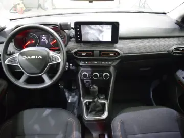 DACIA SANDERO 1.0 TCe 110CP Stepway Extreme