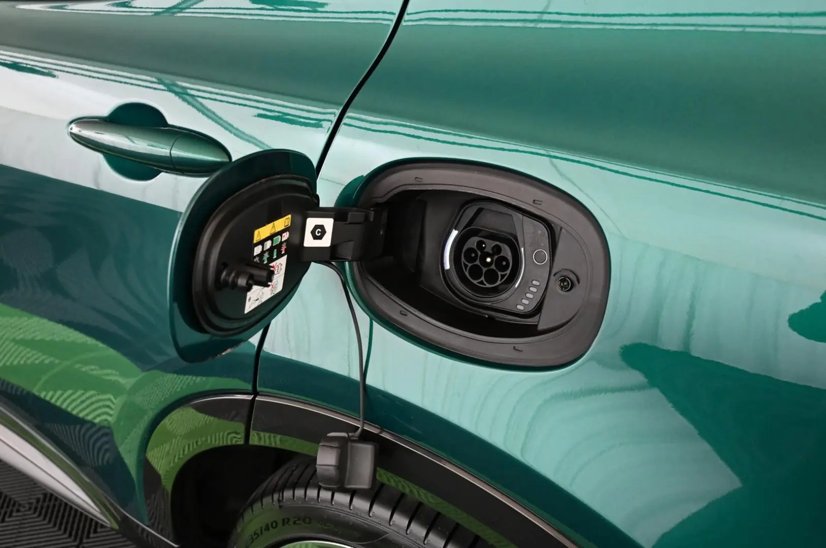 Tonale 1.3 PHEV 280 Q4 Veloce LED/PANO/PREMIUM/