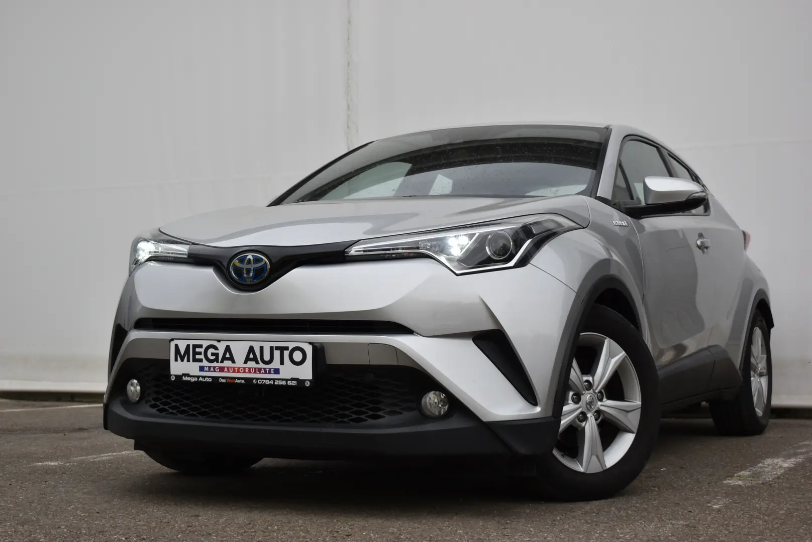TOYOTA C-HR-1.8 HYBRID 2WD