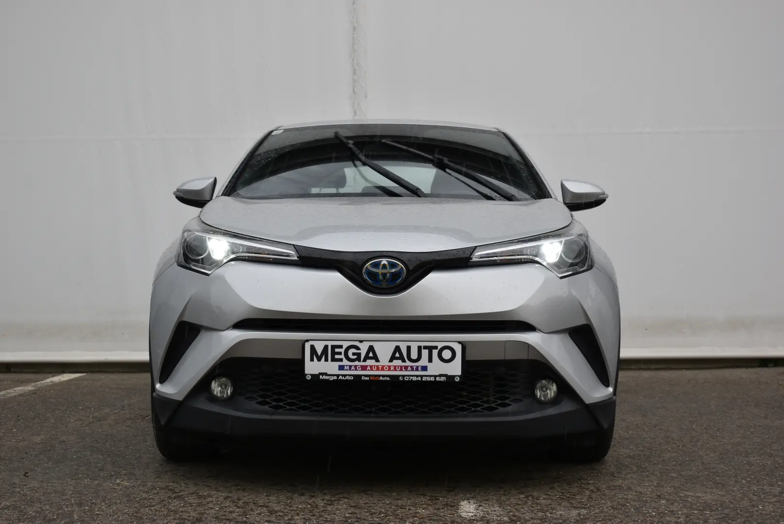 TOYOTA C-HR-1.8 HYBRID 2WD