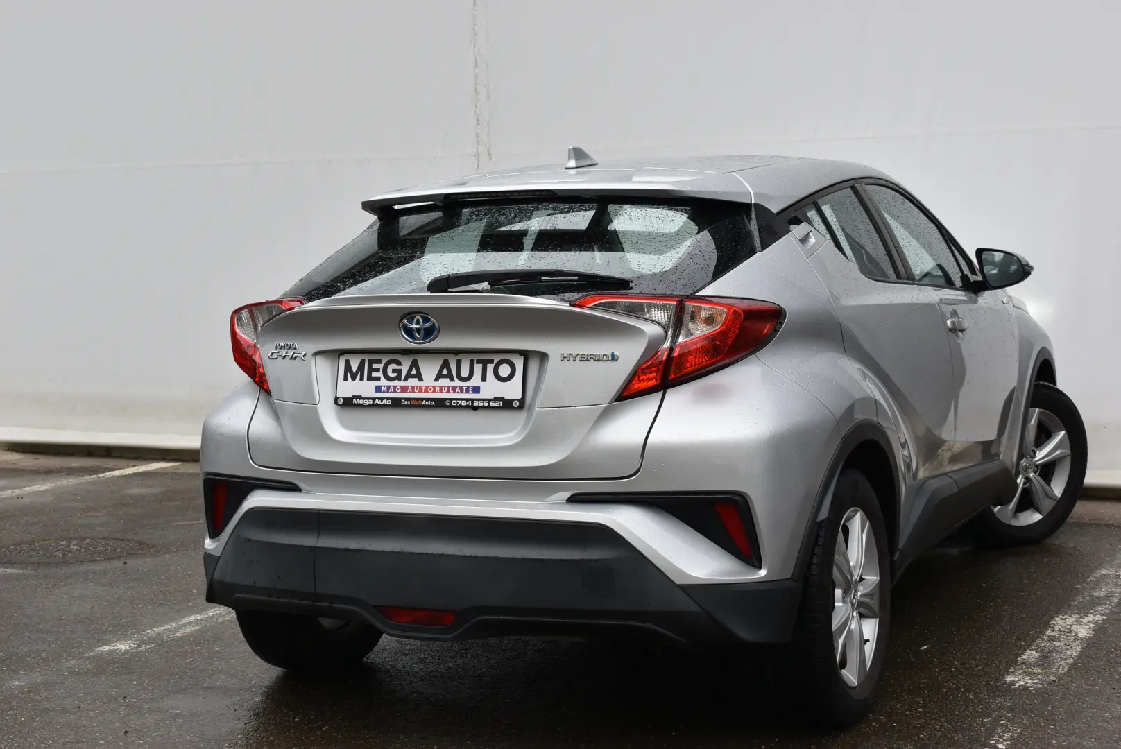 TOYOTA C-HR-1.8 HYBRID 2WD