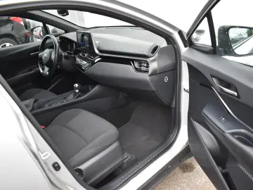 TOYOTA C-HR-1.8 HYBRID 2WD