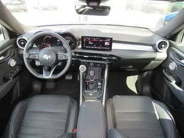 Tonale 1.6 VGT-D TI MatrixLED Harman/Kardon Voll