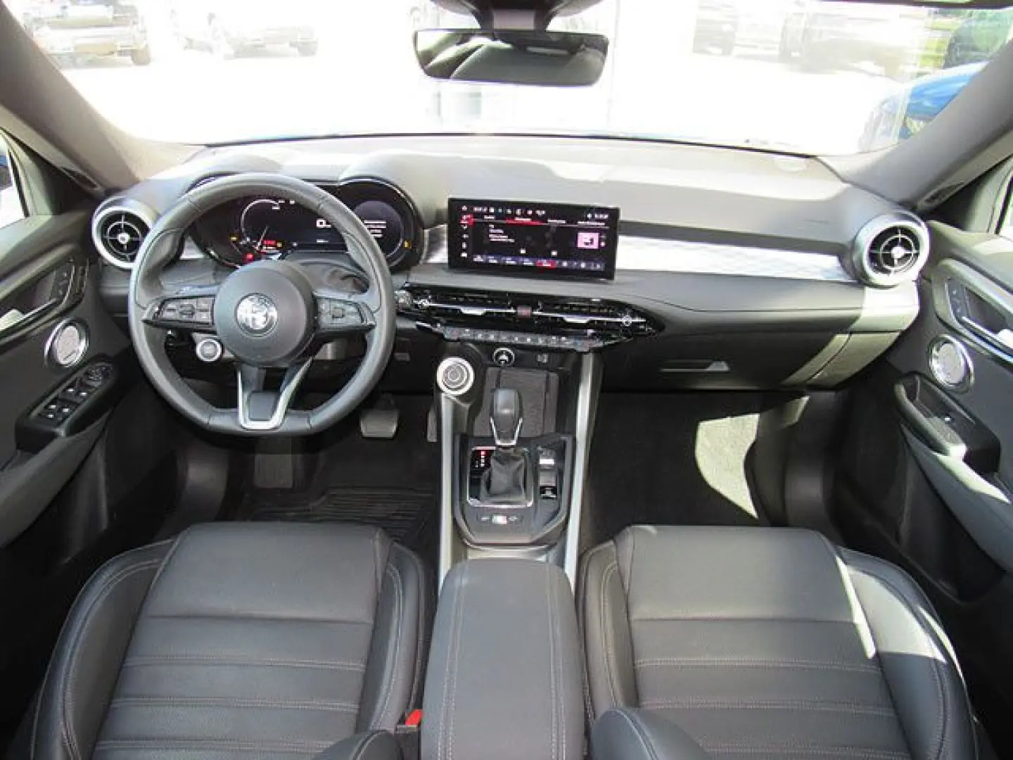 Tonale 1.6 VGT-D TI MatrixLED Harman/Kardon Voll