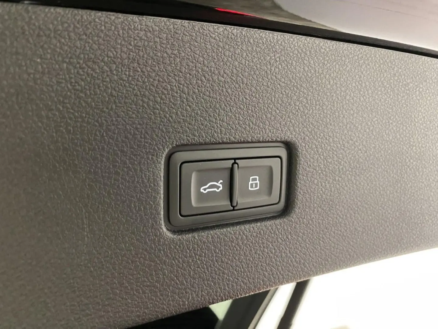 Q8 55 TFSI quattro S-Line Standheizung + HUD