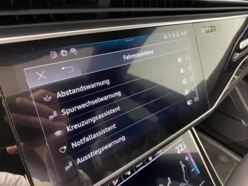 Q8 55 TFSI quattro S-Line Standheizung + HUD