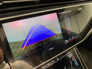 Q8 55 TFSI quattro S-Line Standheizung + HUD