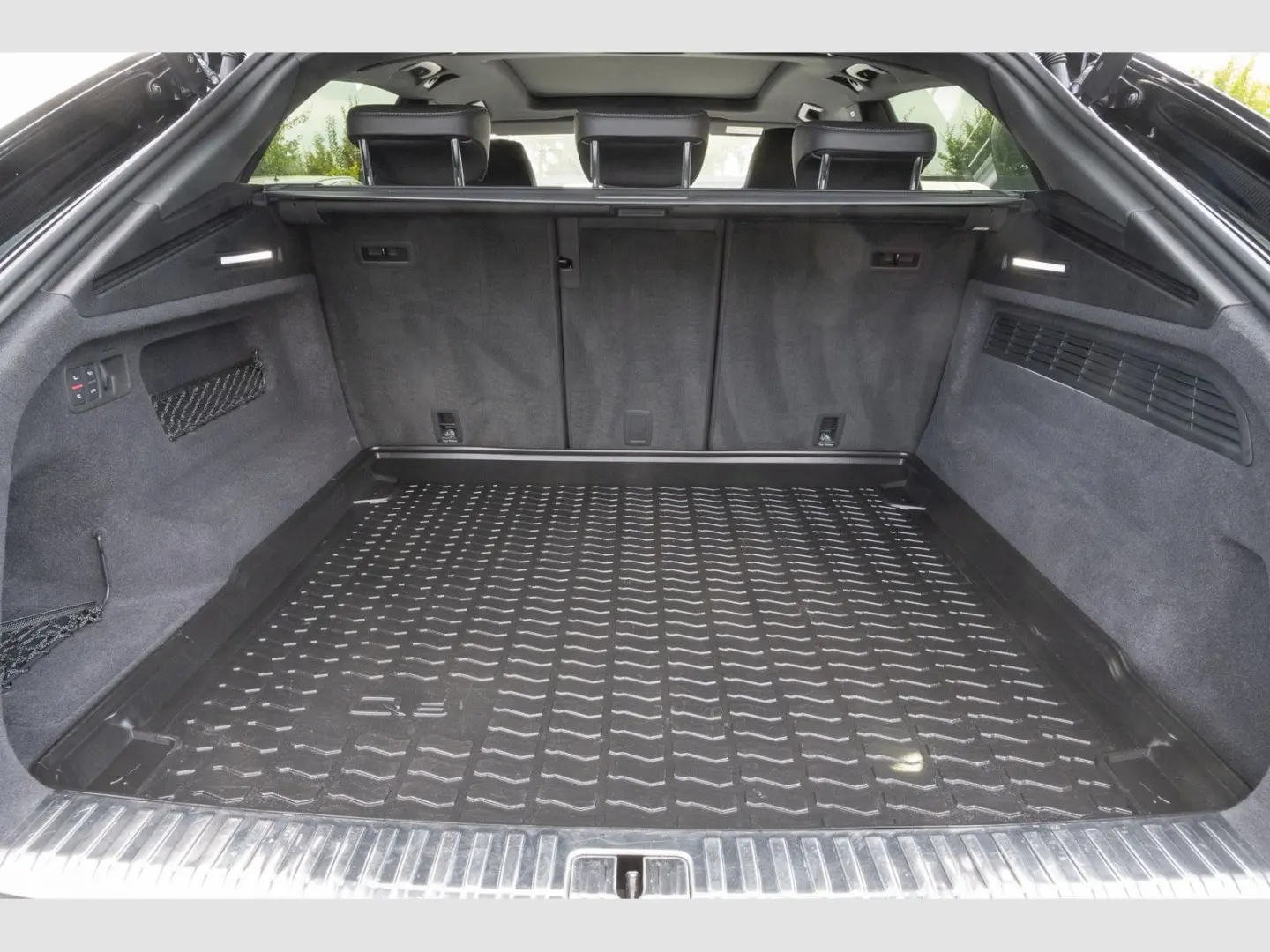 Q8 50 TDI quattro S line Sport Optik schwarz Pan