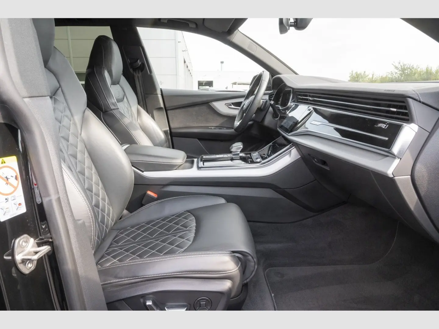 Q8 50 TDI quattro S line Sport Optik schwarz Pan