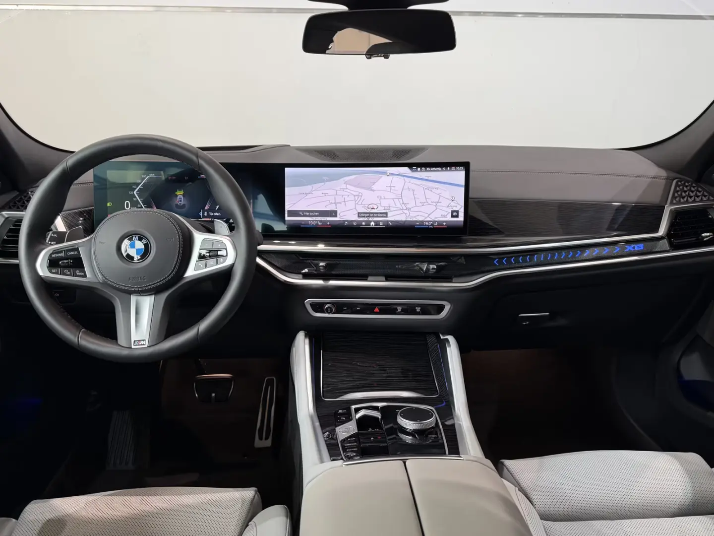 BMW X6 xDrive30d M Sport Gesture Control