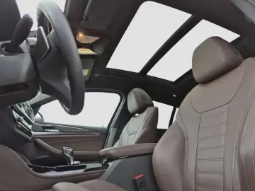 X4 xDrive30d ///M-Sport/AHK/Pano-D/Laser/HUD/H&K
