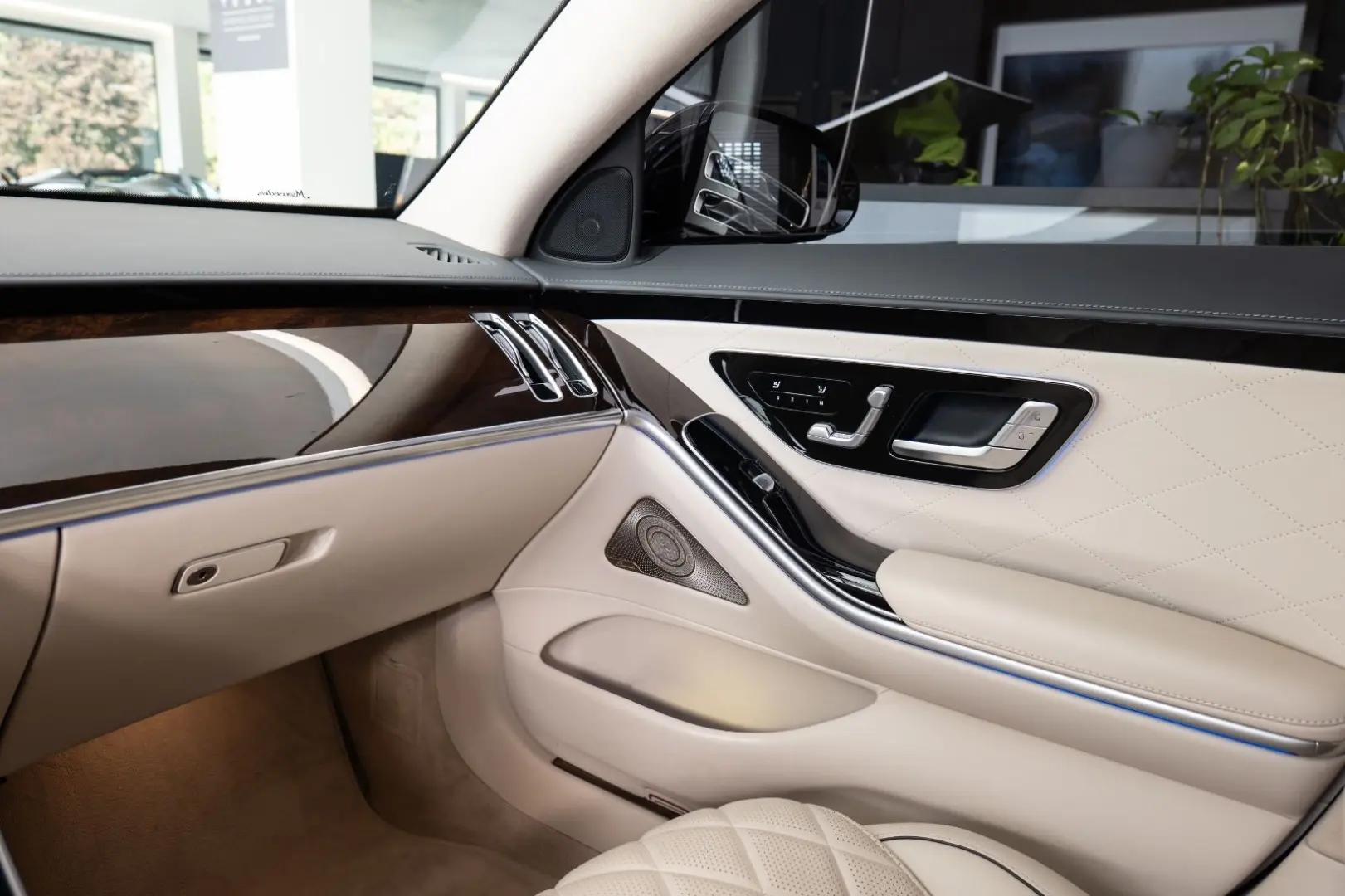 S580 4Matic L/Burmester/360/LED/Pano/Massage