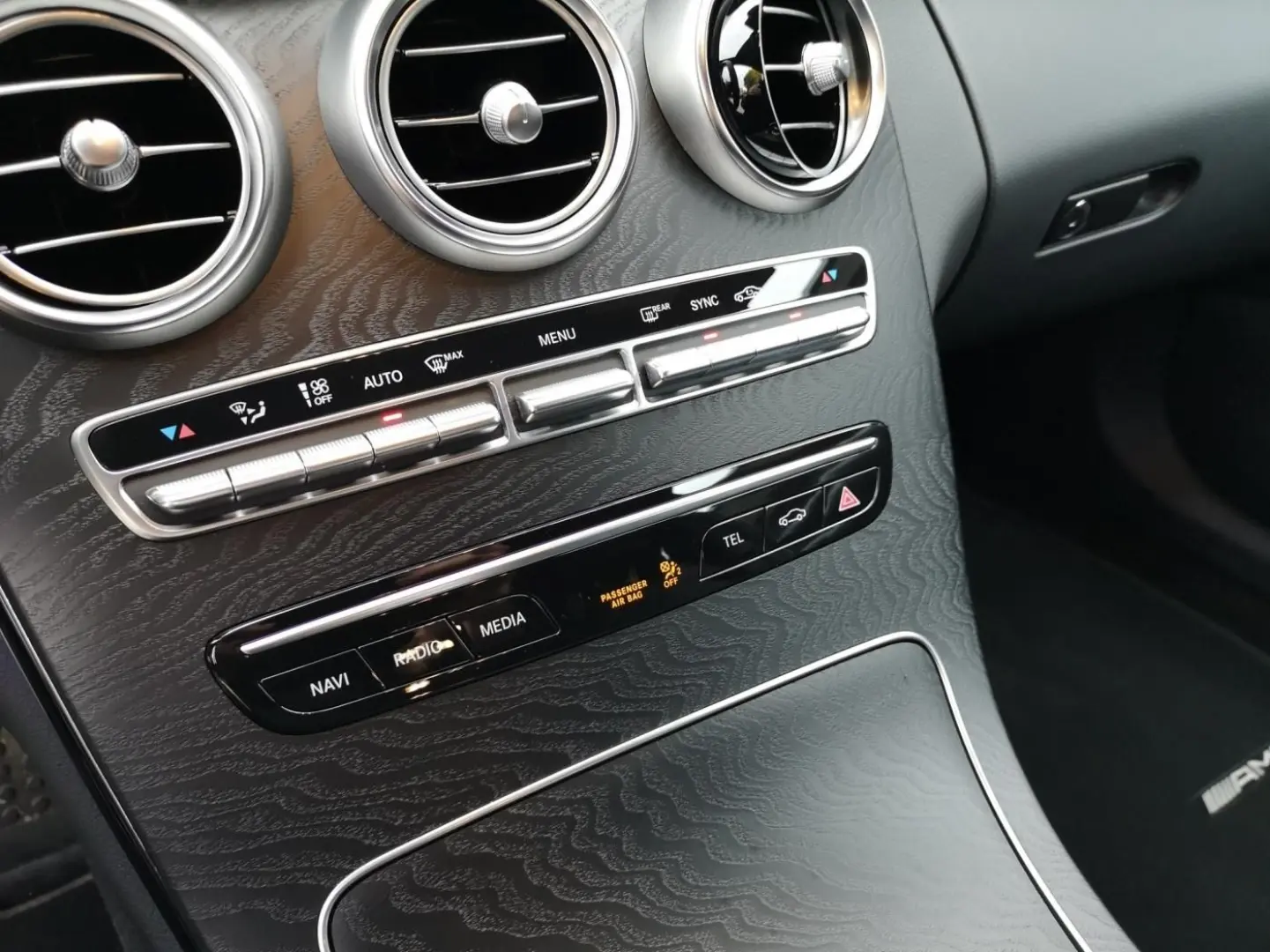 C 180 Coupé AMG*Distronic*Navi*Night*PTS*LED*SHZ