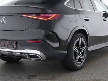 GLC 300 d 4M Cp AMG Airmatic HAL PanoAHK Distro+