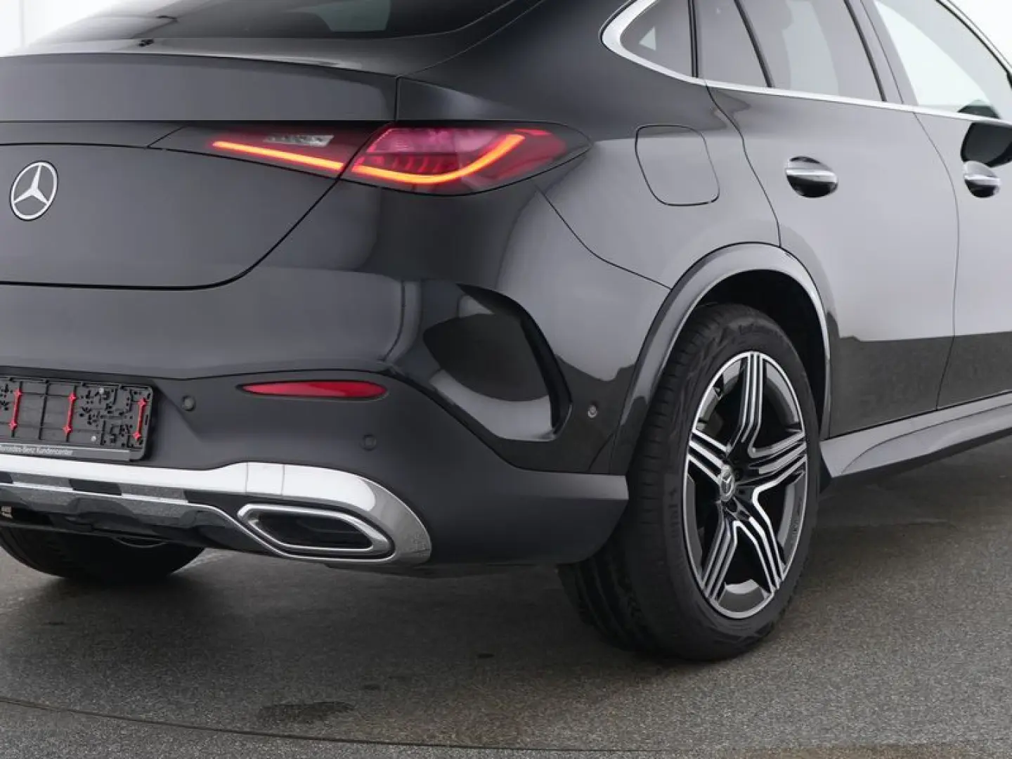 GLC 300 d 4M Cp AMG Airmatic HAL PanoAHK Distro+